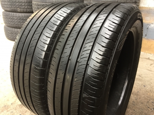ยาง Dunlop 215-55-17 ปี 16 2 เส้น 2500 สภาพสวยๆไม่บวมไม่กินข้าง ดอกยางเหลือเยอะเอาไปวิ่งกันใด้อีกยาว