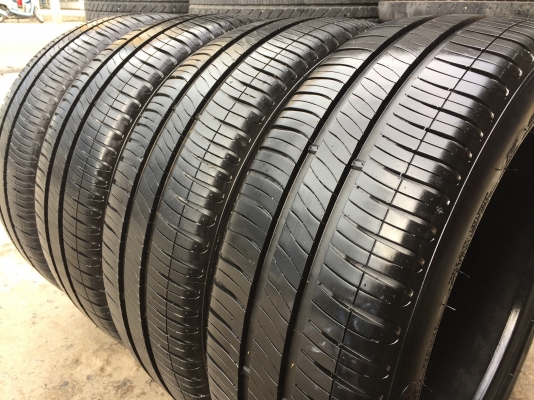 ยาง MICHELIN 185-55-16 ปี 16 2เส้น ปี 15 2เส้น ครบชุด 4 เส้น 3000 สภาพสวยๆไม่มีปะไม่บวมไม่กินข้าง ดอ