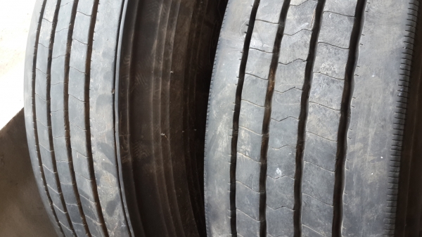** ราคาเส้นละ 3,800 ** 12R22.5 ดันลอปญี่ปุ่นปี 14และ15 สภาพ 80-90\%