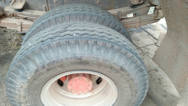 รถฮีโน่ 6 ล้อดั้ม FC4J 145 แรงม้า. ปี 44. สนใจติดต่อ 081 - 6079515