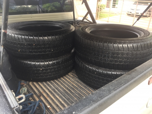 ยาง Bridgestone 265 60 18 ปลายปี16 ดอกเต็ม ไม่มีปะ ใช้ยาว ราคาไม่แพง