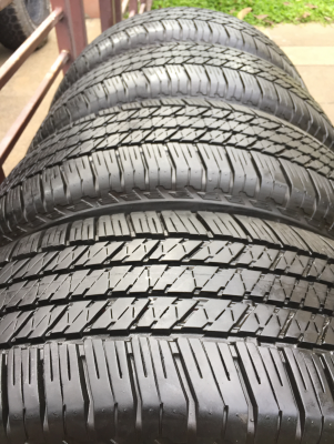 ยาง Bridgestone 265 60 18 ปลายปี16 ดอกเต็ม ไม่มีปะ ใช้ยาว ราคาไม่แพง