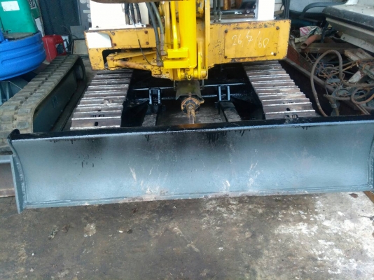 รถแบคโฮ MITSUBISHI MS030 เป็นซีเรียลสูง จะเป็น ME แล้ว รถเก่านอกพึ่งนำเข้ามา เครื่องดี ปั๊ทแรง แทร็กเหล็ก บูมอาร์มสวย ไฟฟ้าครบ มีเอกสารใบอินวอยซ์ ชุดจดทะเบียน