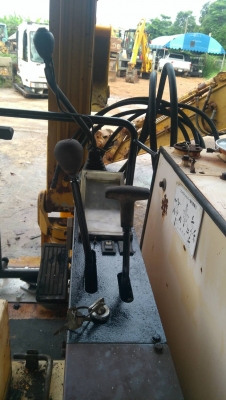 รถแบคโฮ MITSUBISHI MS030 เป็นซีเรียลสูง จะเป็น ME แล้ว รถเก่านอกพึ่งนำเข้ามา เครื่องดี ปั๊ทแรง แทร็กเหล็ก บูมอาร์มสวย ไฟฟ้าครบ มีเอกสารใบอินวอยซ์ ชุดจดทะเบียน