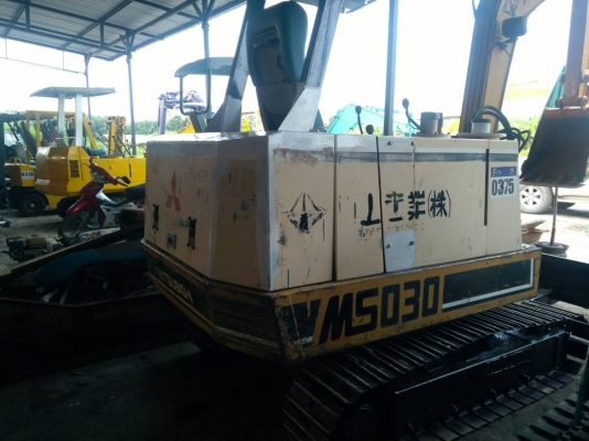 รถแบคโฮ MITSUBISHI MS030 เป็นซีเรียลสูง จะเป็น ME แล้ว รถเก่านอกพึ่งนำเข้ามา เครื่องดี ปั๊ทแรง แทร็กเหล็ก บูมอาร์มสวย ไฟฟ้าครบ มีเอกสารใบอินวอยซ์ ชุดจดทะเบียน