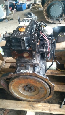 เครื่องยนต์ YANMAR 4 สูบ เป็นเครื่องเก่านอก ใส่รถตัก รถฟอร์คลิฟต์ เครื่องยนต์ YANMAR 4 สูบ เป็นเครื่องเก่านอก ใส่รถตัก รถฟอร์คลิฟต์