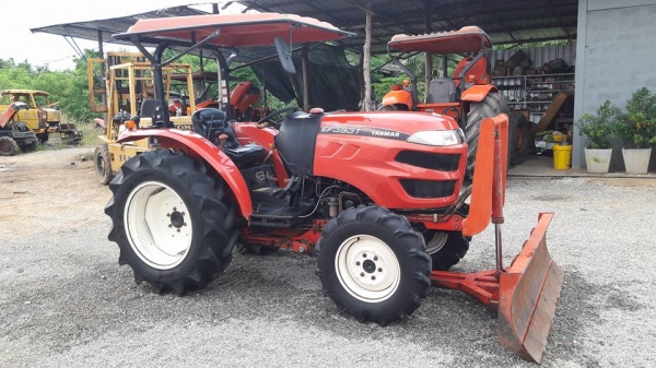 ขายรถไถyanmar EF393T ดันหน้า+ผาน6 เดิมๆรถปี2556 พร้อมใช้งาน โทร 0872016577 ขายรถไถyanmar EF393T ดันหน้า+ผาน6 เดิมๆรถปี2556 พร้อมใช้งาน โทร 0872016577