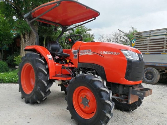 คูโบต้า L3608SP 4 WD...ตัวเปล่าแน่นๆ ทำงาน 413 ชั่วโมง..ราคา 288000 บาท..โทร.0856511968