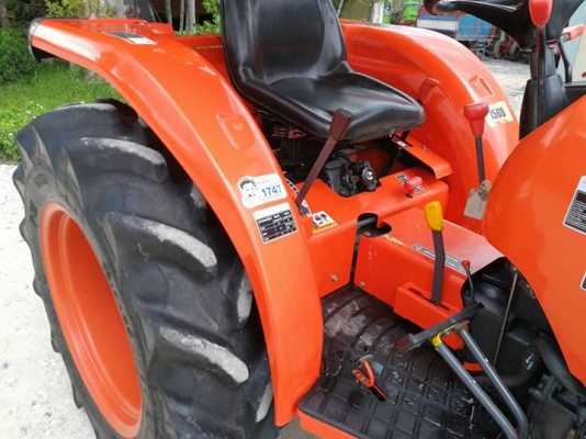 คูโบต้า L3608SP 4 WD...ตัวเปล่าแน่นๆ ทำงาน 413 ชั่วโมง..ราคา 288000 บาท..โทร.0856511968