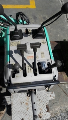 .ขาย รถแบคโฮจิ๋ว KOBELCO SS สภาพสวยเดิมเดิมใช้งานน้อยมาก ราคา 98,000 .ขาย รถแบคโฮจิ๋ว KOBELCO SS สภาพสวยเดิมเดิมใช้งานน้อยมาก ราคา 98,000