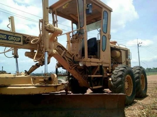 ขาย 1,650,000  รถเกรดเดอร์ CAT140 G 72 v เครื่องดี เกียร์แรง เอวแน่น ยางดี มีเก๋ง เอกสารแจ้งจำหน่าย รถอยู่ สระแก้ว 090-772-3710 090-772-3708