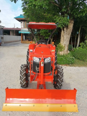 คูโบต้า..L3008DT 4 WD..ดันหน้า..ตัดหญ้าใหม่ 298000 บาท..โทร..0856511968