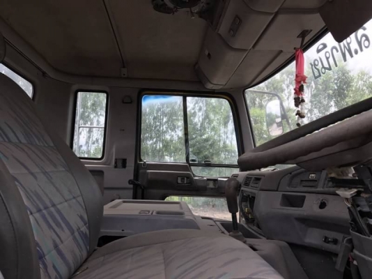 ขาย 365,000 บาท HINO PROFIA 2 เพลา เครื่อง EP100-285 แรง หัวบาง ยางดี คัสชีสวย เอกสารเล่มทะเบียน รถอ