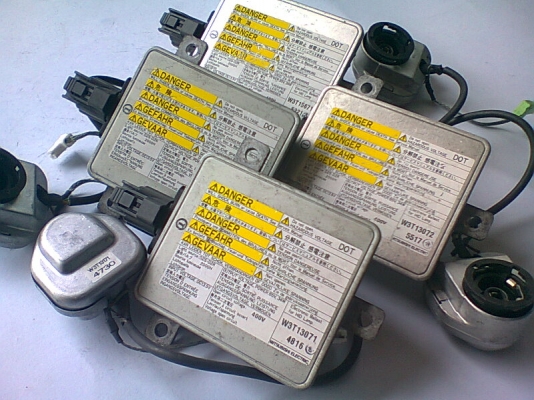 บัลลาสต์ไฟ XENON MITSUBISHI MADE IN JAPAN บัลลาสต์ไฟ XENON MITSUBISHI MADE IN JAPAN