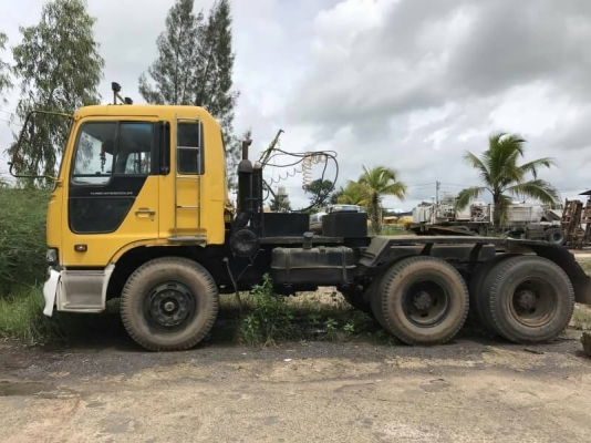 ขาย 365,000  HINO PROFIA 2 เพลา เครื่อง EP100-285 แรง หัวบาง ยางดี คัสชีสวย เอกสารเล่มทะเบียน รถอยู่ จ.อุบล 090-772-3710 090-772-3708