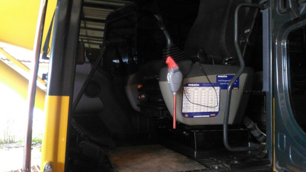 ขายรถแบคโฮ KOMATSU PC200-8