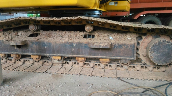 ขายรถแบคโฮ KOMATSU PC200-8