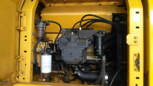 ขายรถแบคโฮ KOMATSU PC200-8