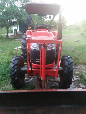 รถไถคูโบต้า 47 แรง พร้อมอุปกรณ์ตราช้าง 3 ชิ้น เอกสารเล่มทะเบียน