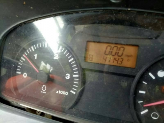 ขาย 385,000 KUBOTA M 7040. ปี 53 ชั้วโมงทำงาน 4,110  เครื่องดี ปั้มแรง เกียร์ไม่ดัง หางไม่ตก อุปกรณ์  หางหก ใบมีด เอกสารเล่ม   รถอยู่ จ.ร้อยเอ็ด 090-772-3710 090-772-3708