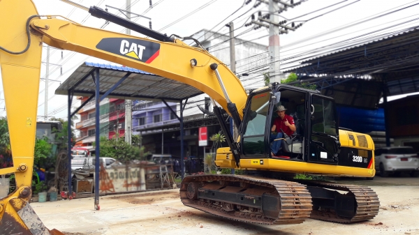 ขายรถแบ็คโฮ CAT320D GCสภาพนางฟ้า สวย เต็ม ทำงานสมบูรณ์ทุกระบบ