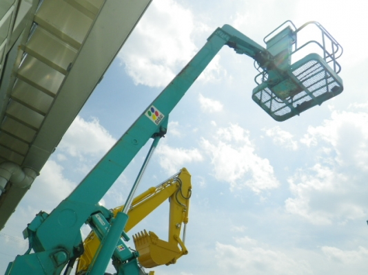 รถกระเช้า Maeda รุ่น HF090 สภาพสวยราคาไม่แพงคับ