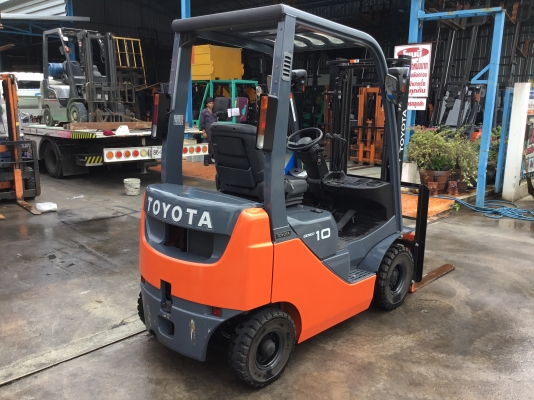 ขายรถเก่าโฟล์คลิฟท์มือสองนำเข้าจากประเทศญี่ปุ่น100\%ยังไม่เคยใช้งานในเมืองไทยมาก่อน