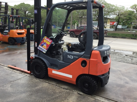 ขายรถโฟล์คลิฟท์เก่ามือสองนำเข้าจากปรัเทศญี่ปุ่น100\%ยังไม่เคยผ่านการใช้งานในเมืองไทยมาก่อน