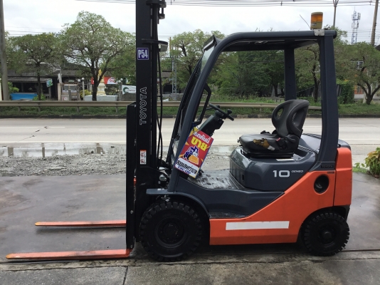 ขายรถโฟล์คลิฟท์เก่ามือสองนำเข้าจากปรัเทศญี่ปุ่น100\%ยังไม่เคยผ่านการใช้งานในเมืองไทยมาก่อน