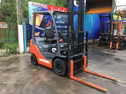 ขายรถโฟล์คลิฟท์เก่ามือสองนำเข้าจากปรัเทศญี่ปุ่น100\%ยังไม่เคยผ่านการใช้งานในเมืองไทยมาก่อน