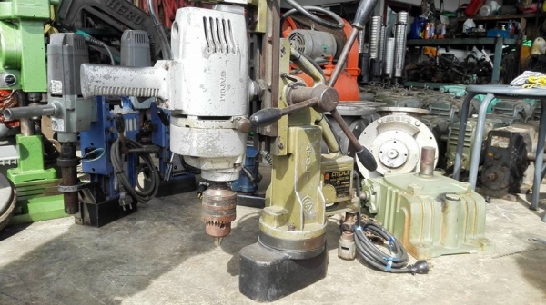 ** SOLD ** สว่านแม่เหล็ก ATORI ขนาด 30 mm ไฟบ้าน 220V พร้อมใช้ ** SOLD ** สว่านแม่เหล็ก ATORI ขนาด 30 mm ไฟบ้าน 220V พร้อมใช้