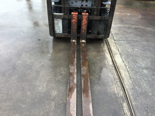 ขายรถโฟล์คลิฟท์เก่ามือสองนำเข้าจากประเทศญี่ปุ่นขนาด1.5ตันดีเชล