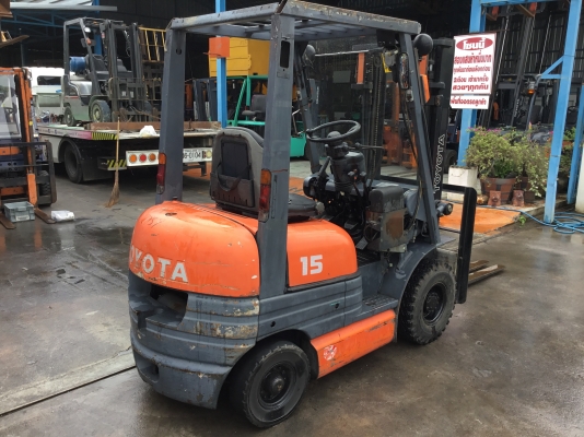 ขายรถโฟล์คลิฟท์เก่ามือสองนำเข้าจากประเทศญี่ปุ่นขนาด1.5ตันดีเชล