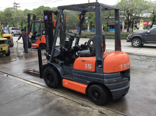 ขายรถโฟล์คลิฟท์เก่ามือสองนำเข้าจากประเทศญี่ปุ่นขนาด1.5ตันดีเชล