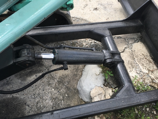 รถขุดเล็ก Yanmar B27-2 สภาพสวยๆเก่านอก สภาพแน่นทั้งคัน  ชั่วโมงน้อย แทรคยางหนา พร้อมลงงาน สนใจติดต่อ Line ID: Kongniwatsiri