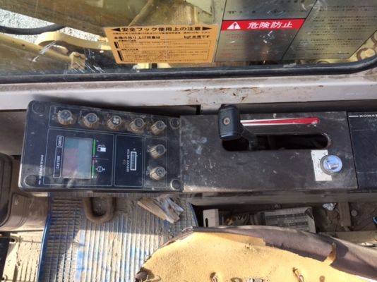 Komatsu PC60-6  4896ชั่วโมง รถญี่ปุ่น สั่งนำเข้าโทร. 080-6565422 (หนิง)