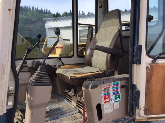 Komatsu PC60-6  4896ชั่วโมง รถญี่ปุ่น สั่งนำเข้าโทร. 080-6565422 (หนิง)