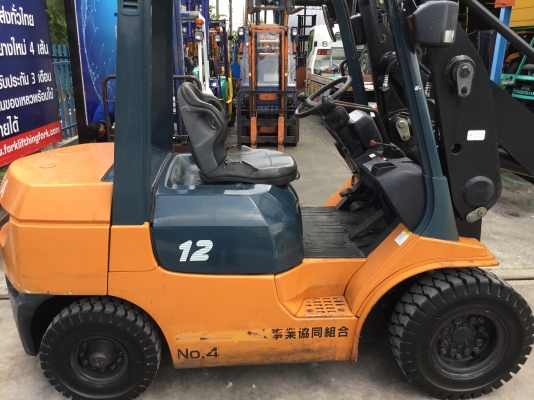 ขายรถโฟล์คลิฟท์มือสองนำเข้าจากประเทศญี่ปุ่นสำหรับตักยางพาราตักทะลายปาล์มตักหินทรายและของเก่า