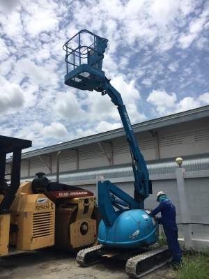 MAEDA HF070R รถกระเช้าสูง 7 เมตร บูมลิฟต์ นำเข้าจากญี่ปุ่น โทร. 080-6565422 (หนิง)