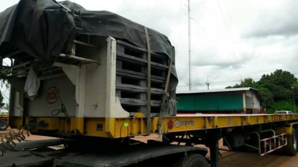 ขาย 385,000 พื้นเรียบ 3 เพลา RCK ปี 55 สภาพสวยพร้อมใช้ เอกสารเล่มทะเบียน รถอยู่ จ.อุบล  090-772-3710 090-772-3708