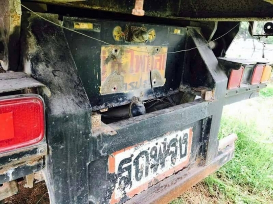 ขาย 275,000  เชมิดั้ม 2 เพลา ยาว 8 เมตร สภาพพร้อมใช้ เอกสาร เล่มทะเบียน รถอยู่ จ.ปทุมธานี  090-772-3710 090-772-3708