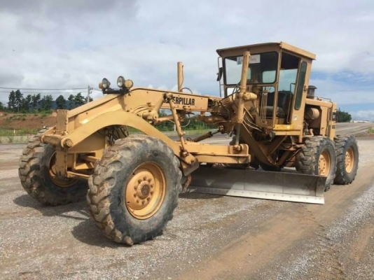 ขาย 1,850,000  CATTERPILAR 140G09423 ยางดี เครื่อง 8Z ไดเร็ก ดี เกียร์ดี รถสวยพร้อมใช้ เอกสารเล่มทะเบียน  รถอยู่ บุรีรัมย์.  090-772-3710 090-772-3708