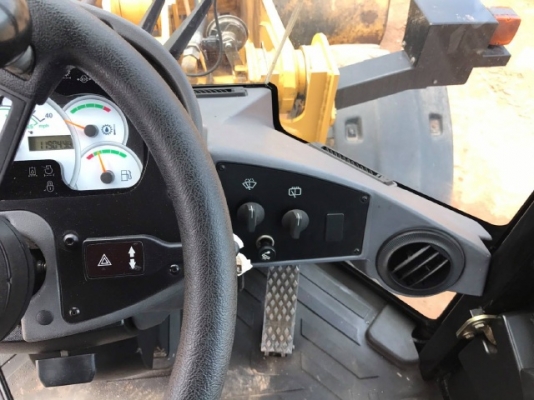 ขายรถตักล้อยาง CAT 924G ปี 2008 (ขนาดเท่า WA270-6) รถนอกนำเข้าเองจากญี่ปุ่น สภาพสวยพร้อมใช้ มีVDOการทำงานครับ