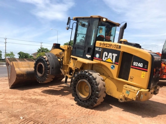 ขายรถตักล้อยาง CAT 924G ปี 2008 (ขนาดเท่า WA270-6) รถนอกนำเข้าเองจากญี่ปุ่น สภาพสวยพร้อมใช้ มีVDOการทำงานครับ