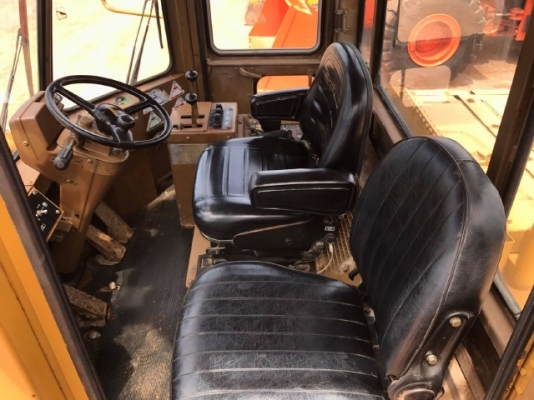 ขายรถตักล้อยาง CAT 916 รถนอกนำเข้าจากญี่ปุ่น สภาพสวยพร้อมใช้ มีVDOการทำงานครับ