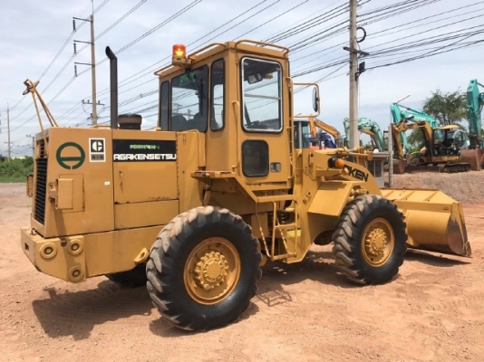 ขายรถตักล้อยาง CAT 916 รถนอกนำเข้าจากญี่ปุ่น สภาพสวยพร้อมใช้ มีVDOการทำงานครับ