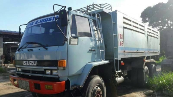 ขาย950,000(แม่ดั้ม-ลูกดั้ม  )ISUZU ROCKY (นางฟ้า) FXZ23NFPR เครื่อง 6SD1-Turbo InterColer 320 แรง หัวบาง ยางดี คัสชีสวย เอกสารเล่มทะเบียน  รถอยู่ จ.อุบล  090-772-3710 090-772-3708