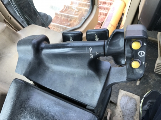 CAT D6M-XL ใบมีด 6 ทิศทาง ใช้งานแค่ 6 พันชั่วโมง นำเข้าจากญี่ปุ่น รถสวยมากครับ CAT D6M-XL ใบมีด 6 ทิศทาง ใช้งานแค่ 6 พันชั่วโมง นำเข้าจากญี่ปุ่น รถสวยมากครับ