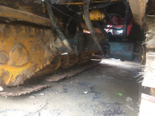 ขอคนที่พร้อมจบ ขายจ้าวช้างไวไฟ ปี 51 (ออกมาตั้งแต่ป้ายแดง) ราคา 760,000 ด่วน  ▪️เครื่อง 6D-17 245 hp. ปั้ม 23 มอเตอร์ ไดกิน 23 ▪️โซ่ โรลเลอร์ เสตอร์ ล้อนำใหม่หมดเพิ่งเปลี่ยนมาตอนนาปี 59  ▪️ใบแทร็คพอใช้ มีบาง มีงอบ้าง ▪️รถเกี่ยวแค่นาปี อย่างเดียว ▪️โครงสร้