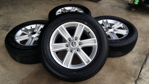 ขายล้อแม็กป้ายแดง dmax 18" พร้อมยางปี17สนใจติดต่อร้าน ก.เจริญการยางครับ 081-3747940